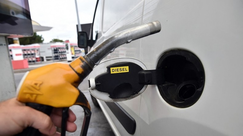 L’«indemnité carburant» de 100 euros entre en vigueur