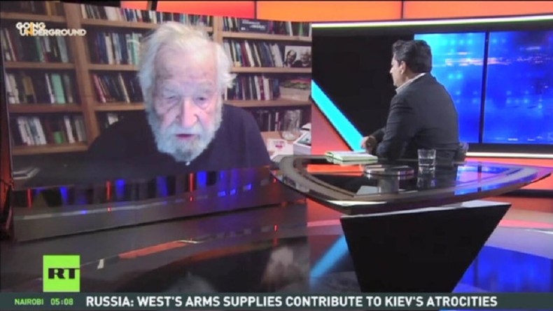 «Vers un précipice» : Noam Chomsky dresse un état des lieux alarmiste de l'avenir immédiat du monde