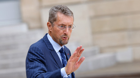 Un ex-patron de la DGSE mis en examen pour complicité de tentative d'extorsion