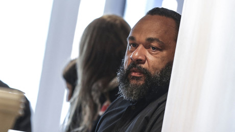 Le pardon, c'est «magique» : Dieudonné explique sa démarche dans une vidéo sur son site