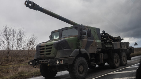 Un canon Caesar déployé dans le cadre du conflit en Ukraine, fin décembre 2022 (image d'illustration).