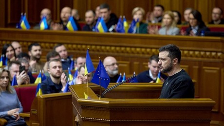 Vague de démissions de responsables ukrainiens après des scandales de corruption
