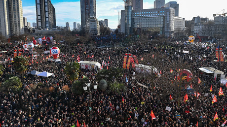 Retraites : le cabinet Occurrence déclenche l'ire de LFI en annonçant 55 000 manifestants à Paris