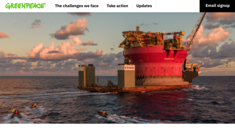 «Arrêtez de forer, payez» : des militants de Greenpeace «occupent» un navire de Shell en pleine mer