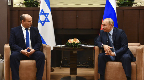 Les négociations Russie-Ukraine interrompues par les Occidentaux, selon l'ex-médiateur Bennett