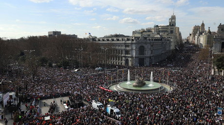 Espagne : manifestation de masse à Madrid contre la détérioration du système de santé public (VIDEO)