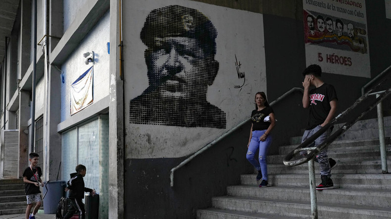 Pour les 10 ans de la mort d'Hugo Chavez, l'ex-président cubain Raul Castro se rend au Venezuela