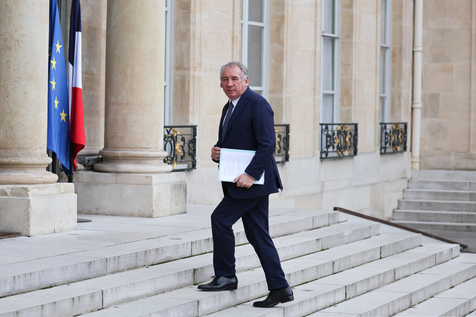 Bayrou accuse Mélenchon de nourrir «une stratégie de déstabilisation de notre société»