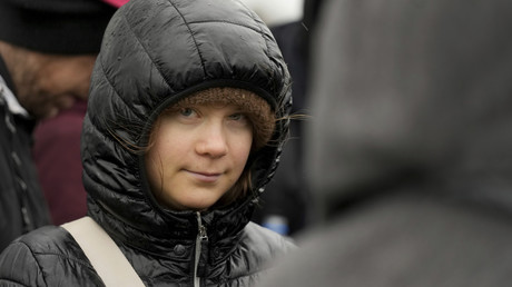 Action anti-éoliennes en Norvège : la militante Greta Thunberg délogée par la police (VIDEO)