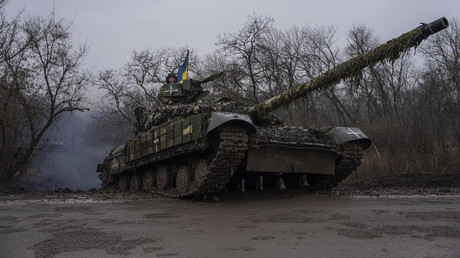 L’UE va «faire en sorte» d’augmenter la production de munitions pour l’Ukraine
