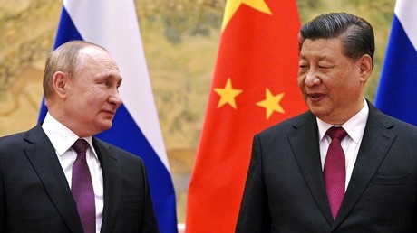 «La Russie et la Chine construisent des ponts», se félicite Vladimir Poutine