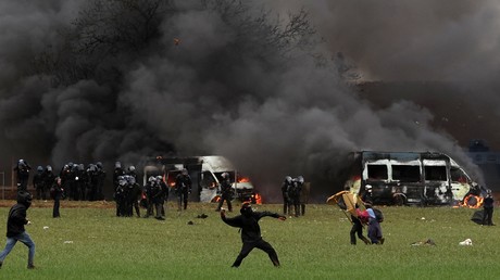 Heurts lors de la manifestation à Sainte-Soline le 25 mars 2023.