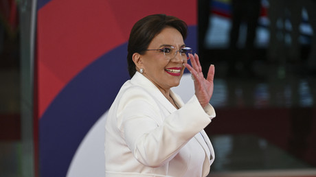 La présidente du Honduras se rendra en Chine «bientôt», après avoir rompu les relations avec Taïwan