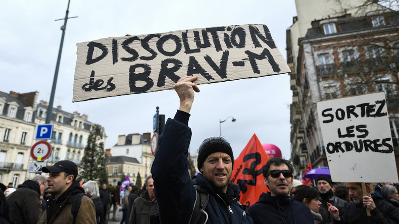 Une pétition demandant la dissolution de la BRAV-M rejetée par les députés