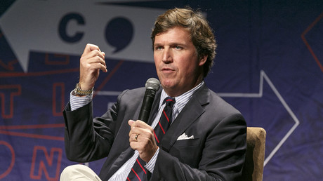 Tucker Carlson, ex-présentateur vedette de Fox News, va lancer son émission sur Twitter