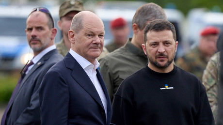 Adhésion de l'Ukraine à l’OTAN : Scholz tempère les espoirs de Zelensky
