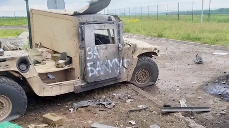 Véhicules militaires ukrainiens détruits dans la région russe de Belgorod.