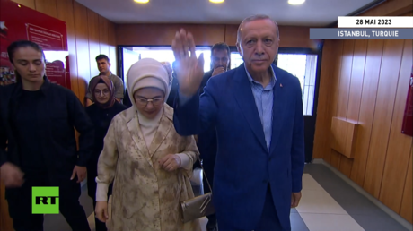 Présidentielle en Turquie : les électeurs vont-ils de nouveau choisir Erdogan ? (VIDEOS)