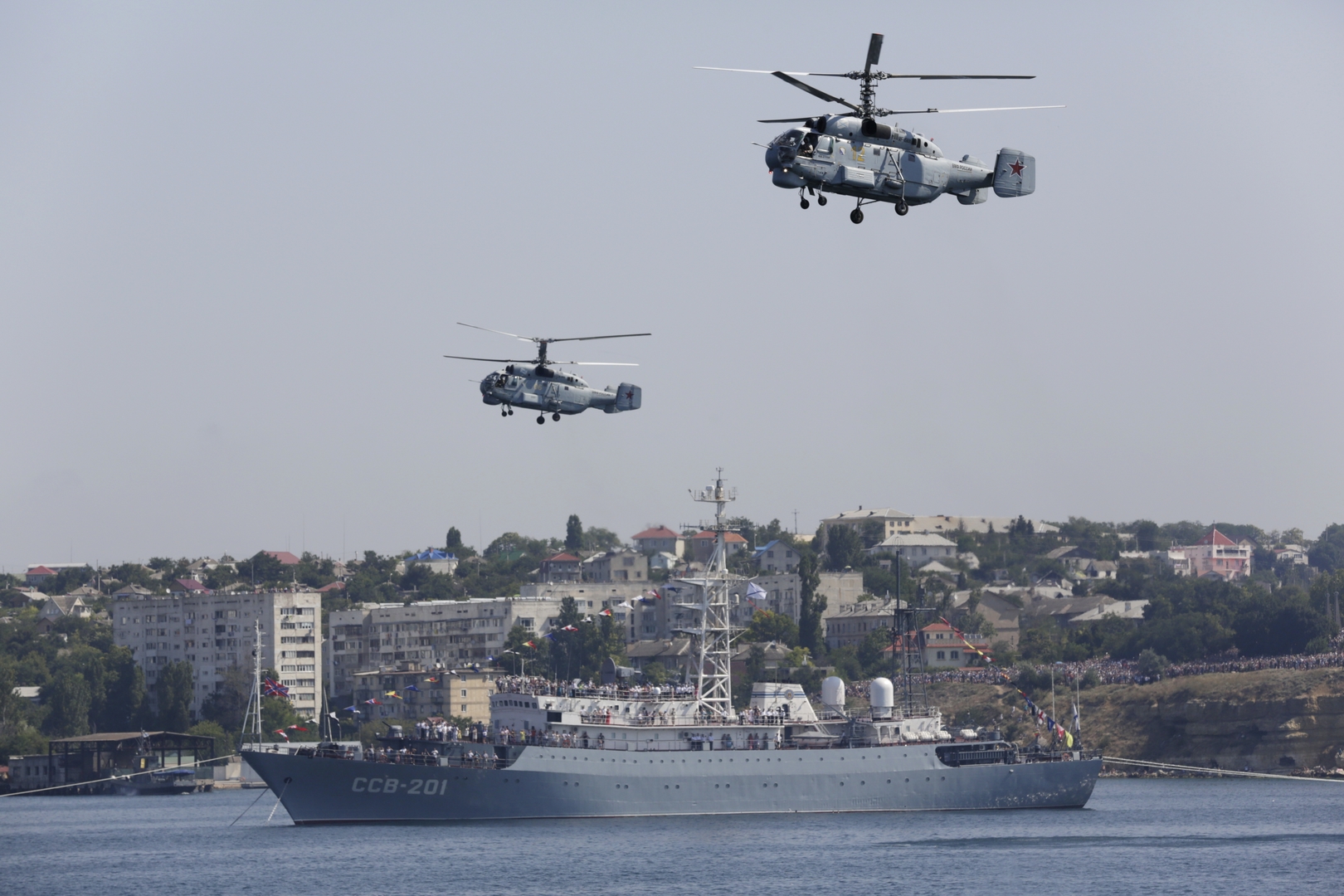 Un navire de guerre russe repousse une attaque de drones de surface ukrainiens en mer Noire