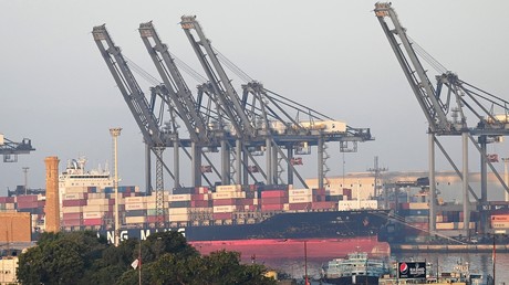 Confronté à des pénuries, le Pakistan reçoit une cargaison de pétrole russe à prix réduit