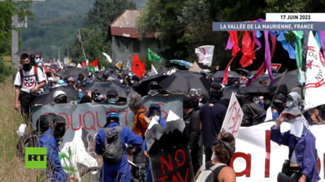 Alpes : heurts après l’interdiction d’une manifestation contre le projet ferroviaire Lyon-Turin