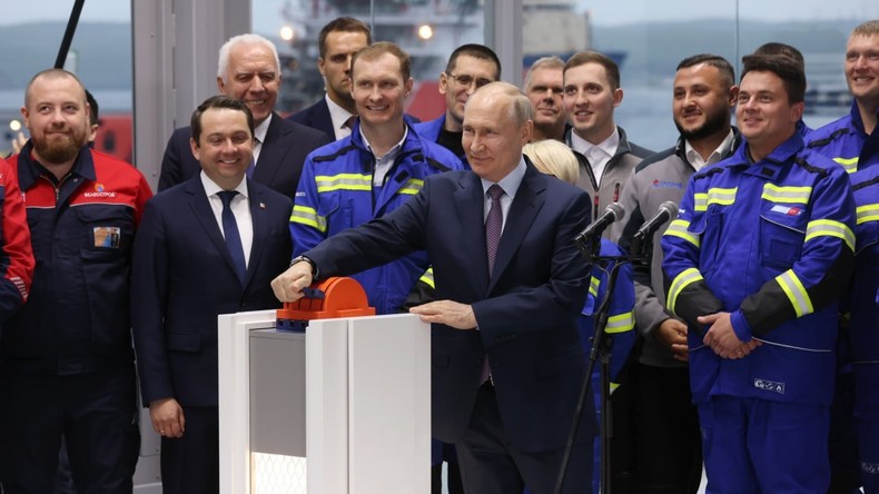 A Mourmansk, Poutine lance le gigantesque projet Arctic LNG 2 de gaz naturel liquéfié