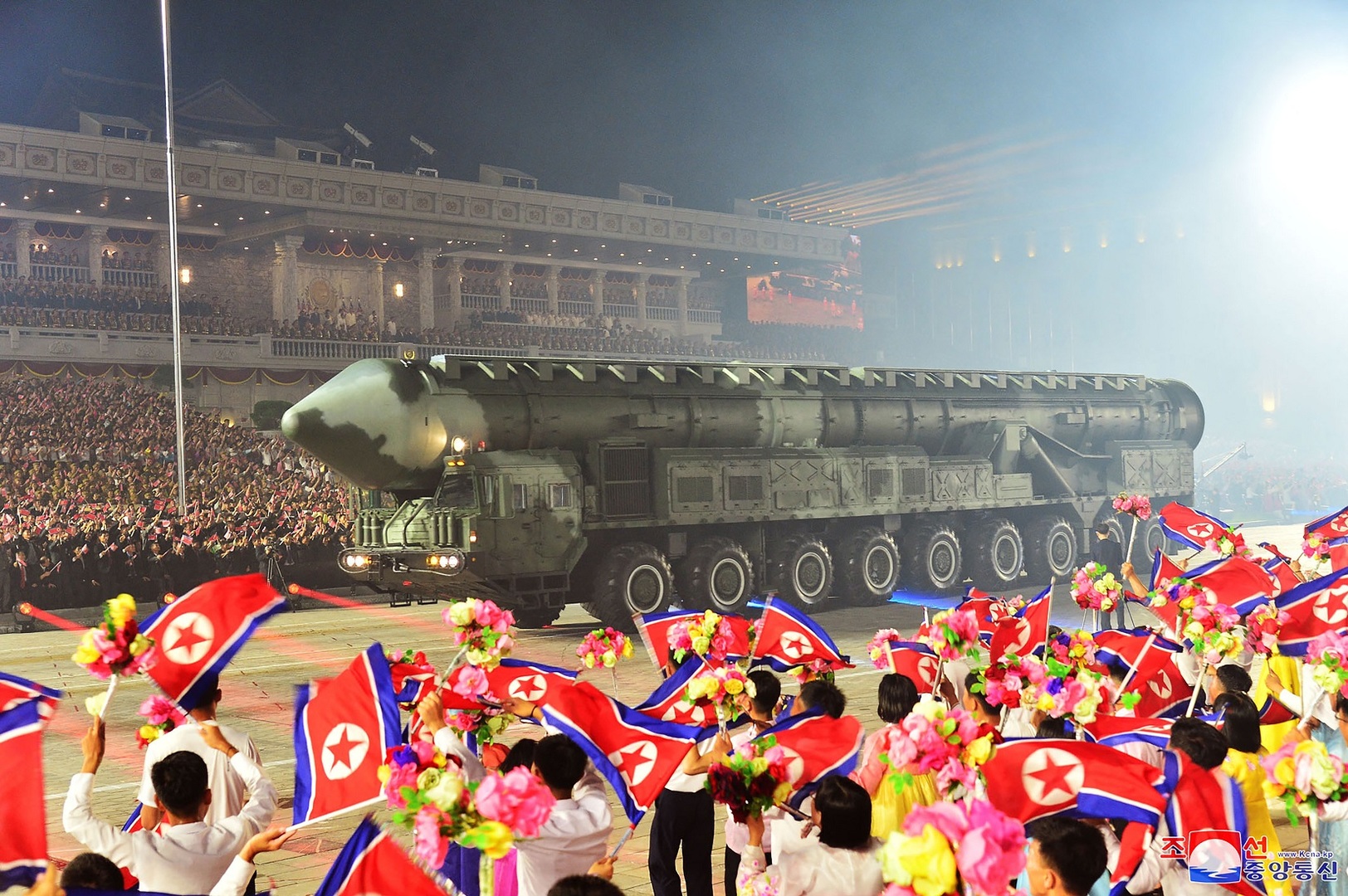 70e anniversaire de la guerre de Corée : Choïgou assiste au défilé à Pyongyang