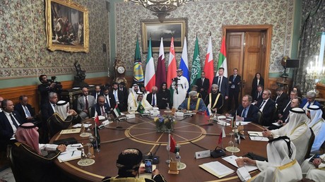 Le ministre russe des Affaires étrangères Sergueï Lavrov le 10 juillet avec ses homologues du Conseil de coopération du Golfe (image d'illustration).