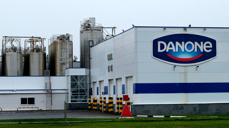 Russie : l'Etat prend «temporairement» le contrôle des filiales de Danone et de Carlsberg