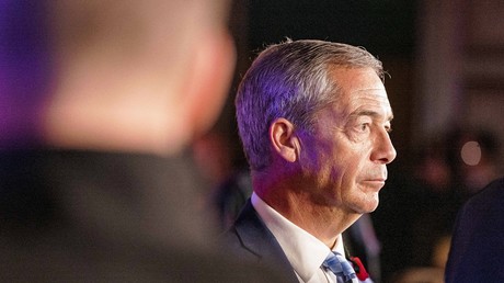 Affaire du compte bancaire de Nigel Farage : la directrice générale de NatWest démissionne