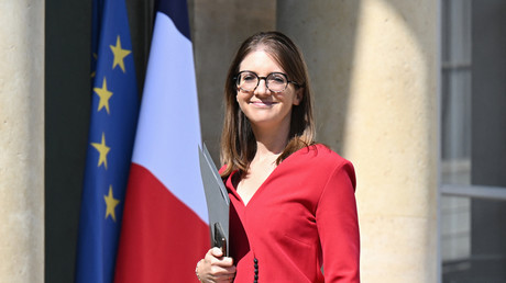 Envoyer plus de jeunes en vacances : le «pass colo» d’Aurore Bergé ne passe pas