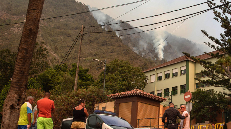 «Quasiment un miracle» : à Tenerife, la situation s'améliore face à l'incendie