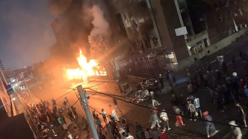 Johannesbourg : au moins 73 morts dans l’incendie d’un immeuble