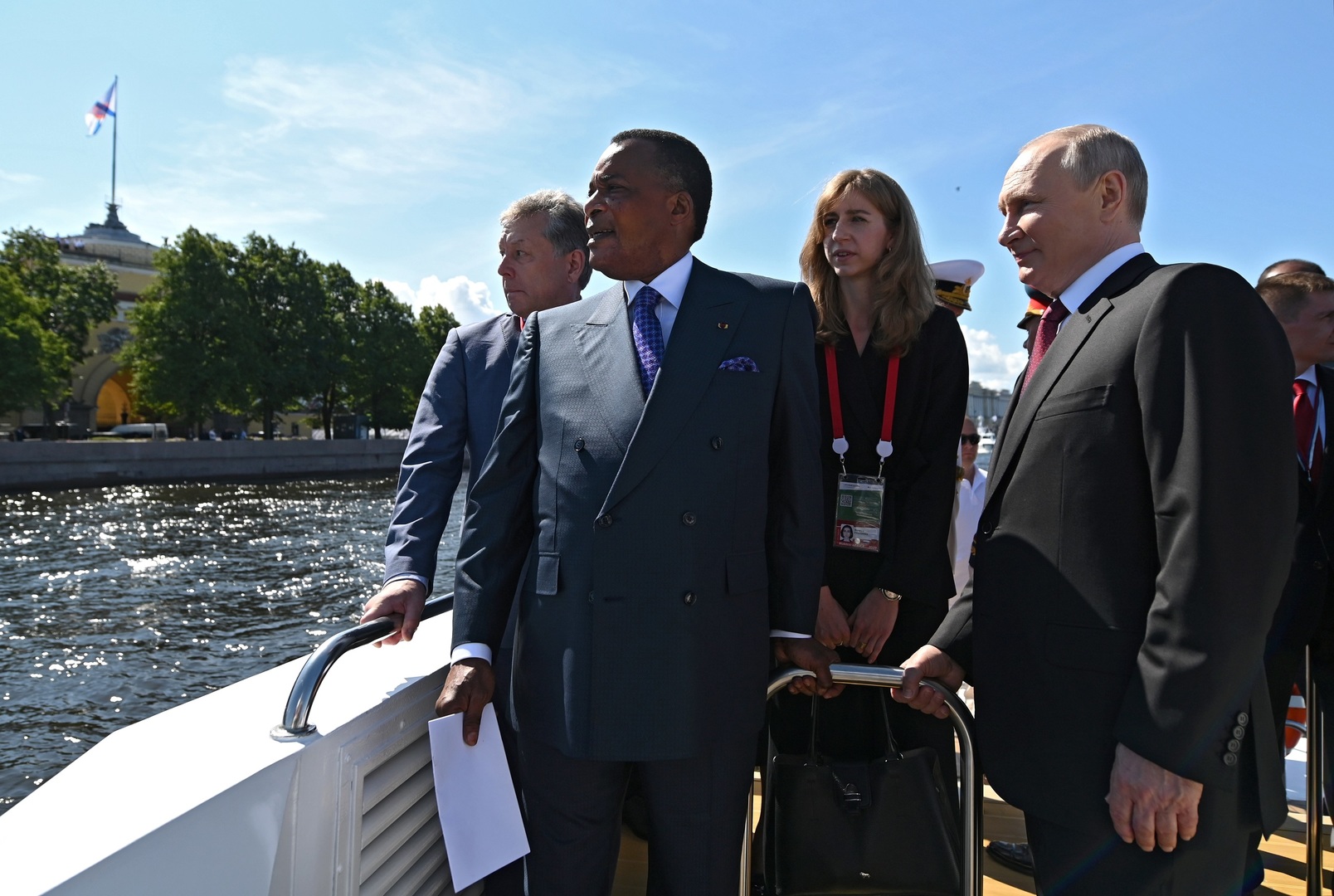 Journée de la Marine russe : Vladimir Poutine participe à la célébration à Saint-Pétersbourg