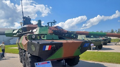 Char français AMX-10 RC.