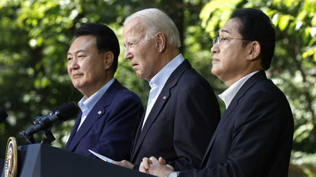 Pékin dénonce une mentalité de guerre froide après le sommet entre Washington, Séoul et Tokyo