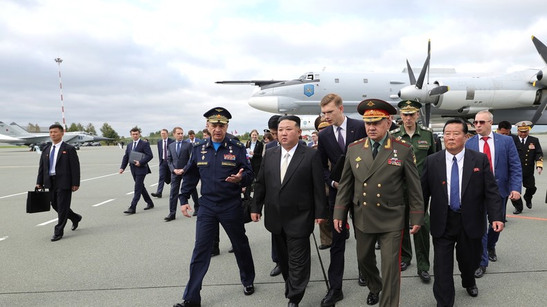 A Vladivostok, Kim Jong-Un découvre plusieurs armements russes