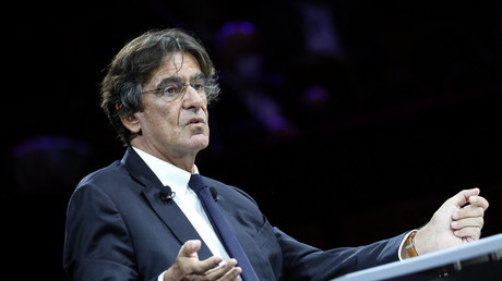 Ukraine : «Nicolas Sarkozy a largement raison», estime l’ancien ministre Luc Ferry