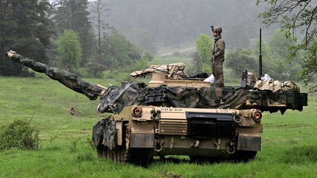 «Ils brûleront aussi» : le Kremlin relativise la livraison de chars Abrams à Kiev