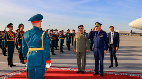 Le Kremlin confirme une rencontre entre Poutine et le dirigeant de l'Est libyen Khalifa Haftar