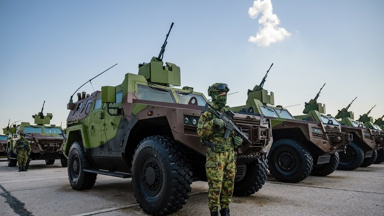 Kosovo : l'armée serbe ramène «à la normale» le nombre de ses troupes à la frontière