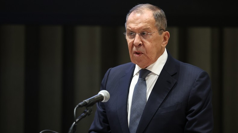Eurasie : Lavrov dénonce les «murs» construits par les Européens