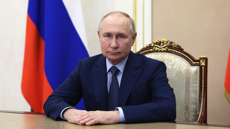 Eurasie : «Les actions de certains pays visent directement à déstabiliser les pouvoirs en place», dénonce Poutine