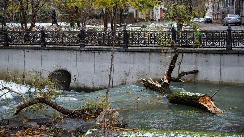 Russie : une violente tempête s'abat sur la Crimée