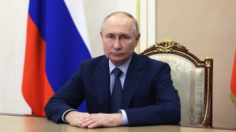 Eurasie : «Les actions de certains pays visent directement à déstabiliser les pouvoirs en place», dénonce Poutine