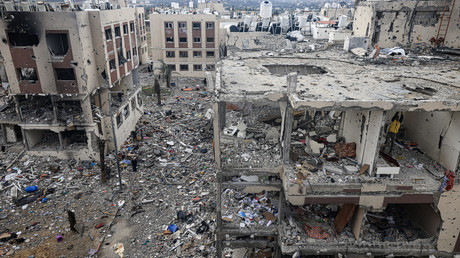 Des Palestiniens inspectent les destructions causées par les frappes israéliennes à Wadi Gaza, dans le centre de la bande de Gaza, le 28 novembre, au milieu d’une trêve dans les combats entre Israël et le Hamas (photo d'illustration).