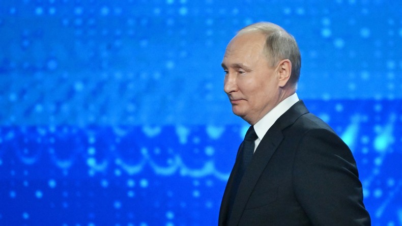 Conseil suprême de l'Union économique eurasiatique : Poutine en visite de travail à Saint-Pétersbourg