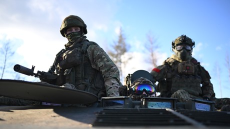 Russie : Poutine signe le décret ordonnant une augmentation de 15% des soldats de l'armée russe