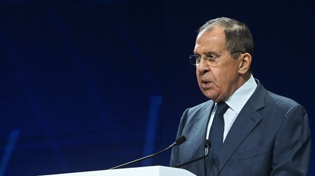 Langue russe : «ce sont ses deux peuples que Zelensky a trahis», estime Lavrov.