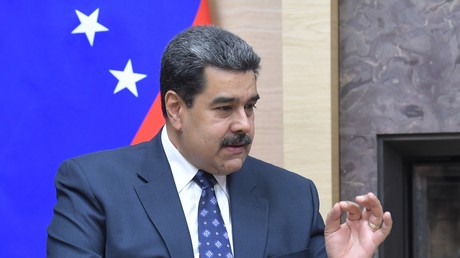«En sortant l'Argentine des BRICS, Milei agit contre les Argentins», estime Maduro